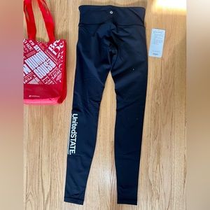 Lululemon Wunder Under Pant III- New- Rare Screen printing on leg- Size 4